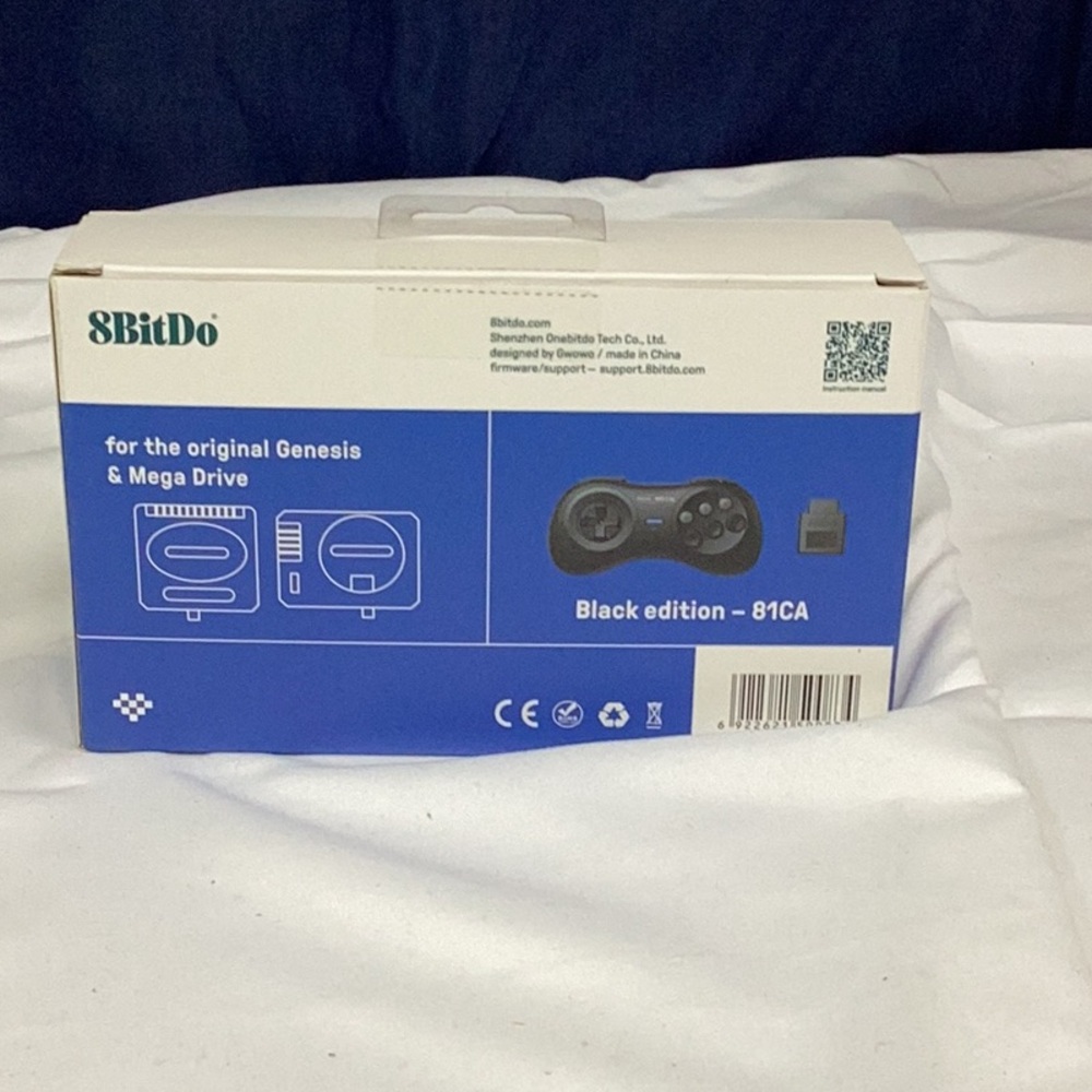 8BitDo Wireless Gamepad - Picture 2 of 5